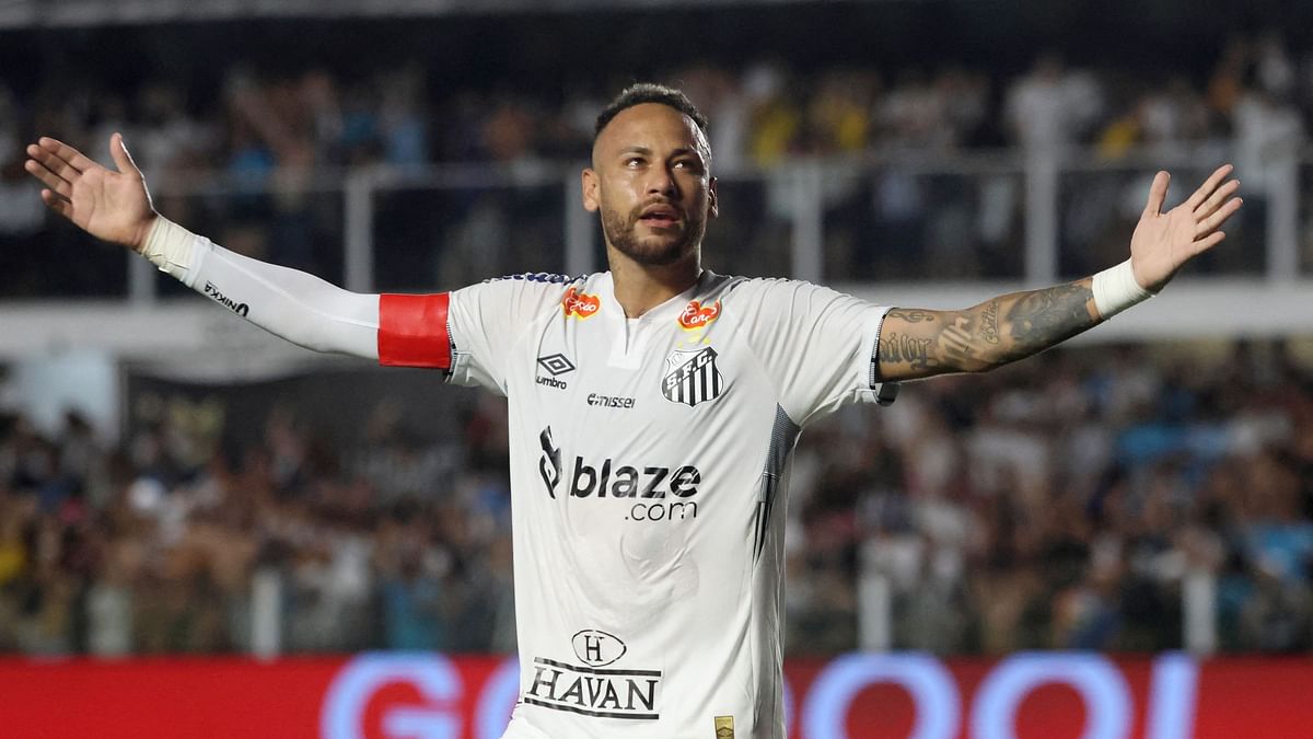 Neymar nets first goal since Santos return