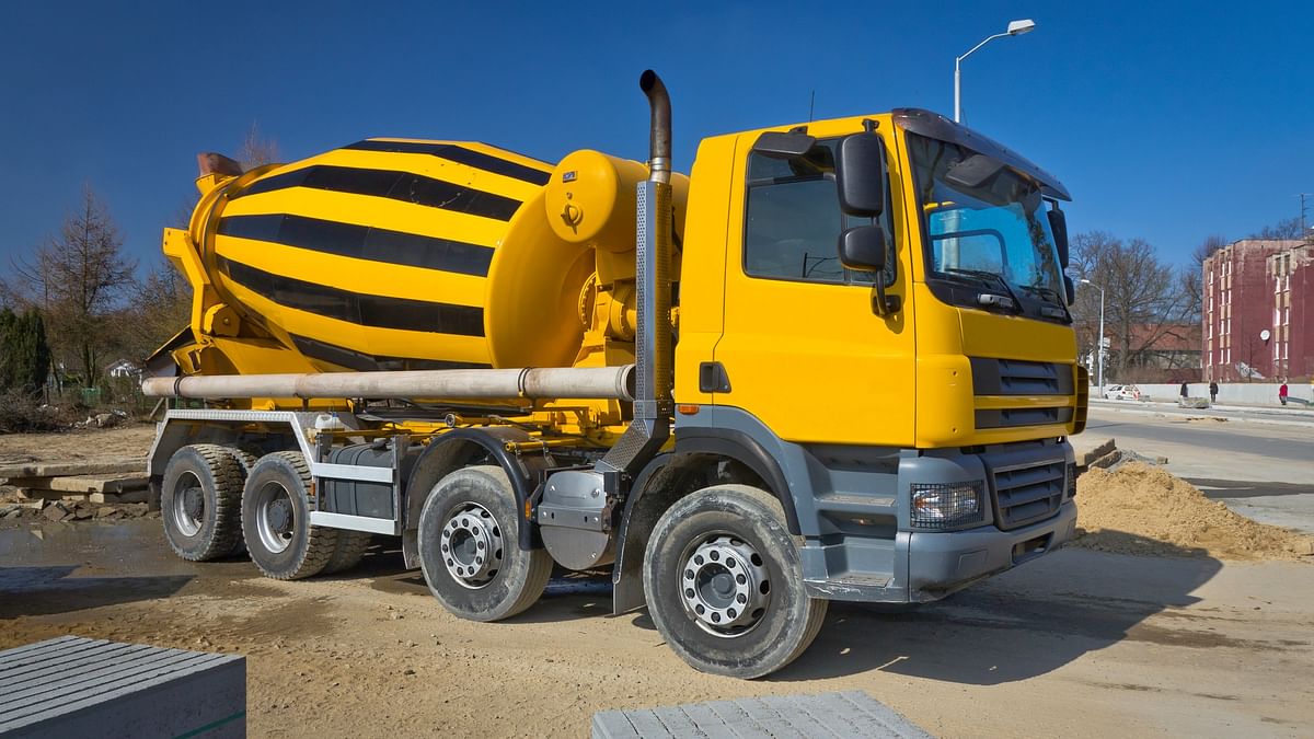 Rs 34 lakh IMFL hidden in cement mixer vehicle seized; 1 held in Navi Mumbai 